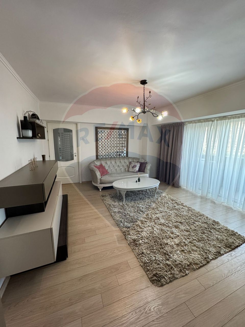 Modern apartment for rent - Alba Iulia Square