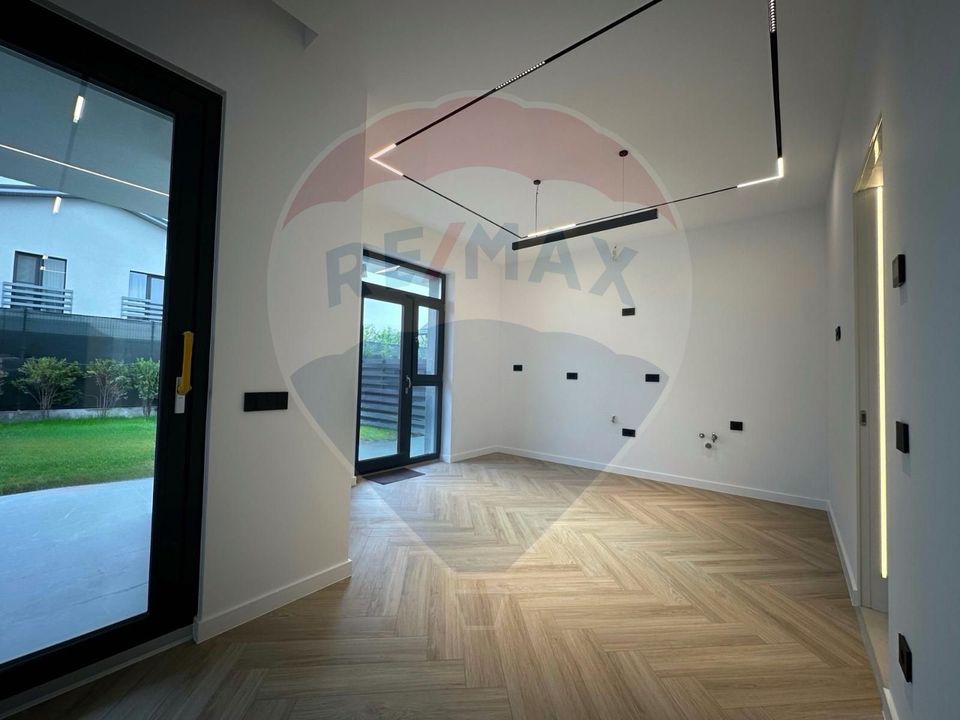 5 room House / Villa for sale