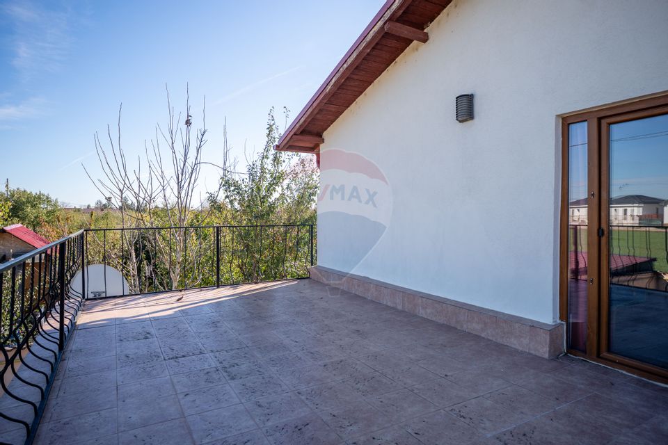 Casă / Vila de Vanzare