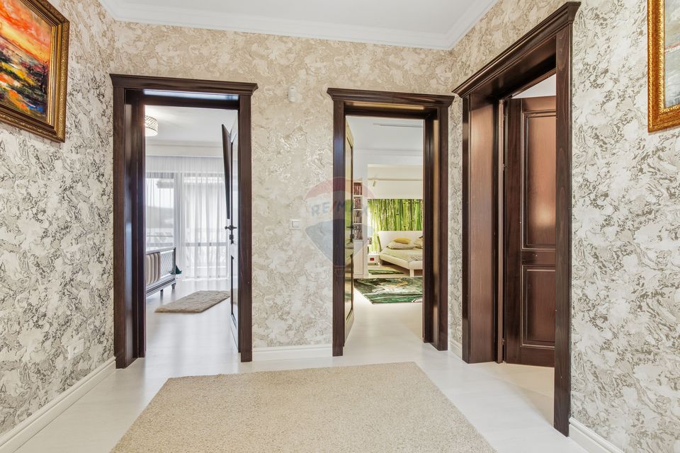 Vila de Lux de Vânzare, 280mp util - Str. Cortez - Hlincea Iasi