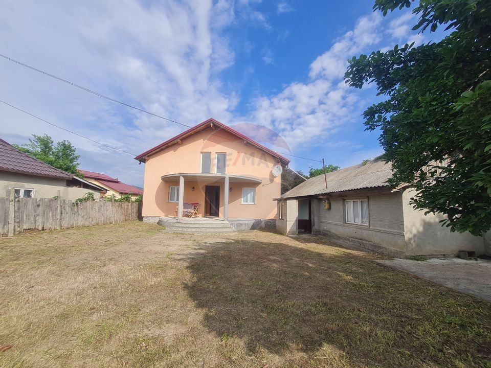 5 room House / Villa for sale