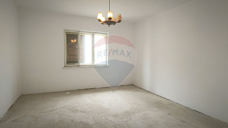 Casă pe un nivel in Medias, teren 533 mp, curte dreapta