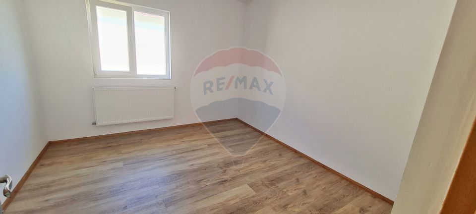 4 room House / Villa for sale