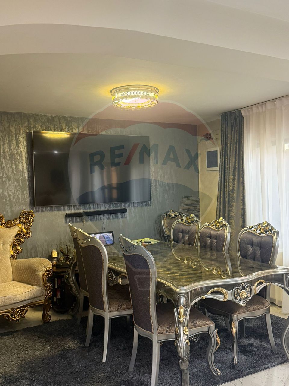 5 room House / Villa for sale, 1 Mai area