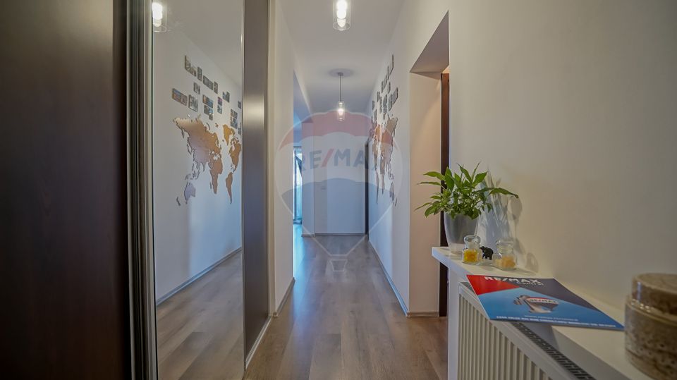 3 room Apartment for sale, Tractorul area