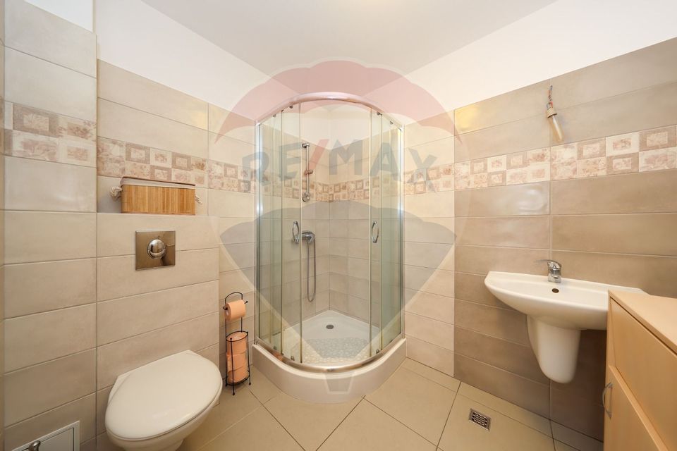 3 room Apartment for sale, Tractorul area