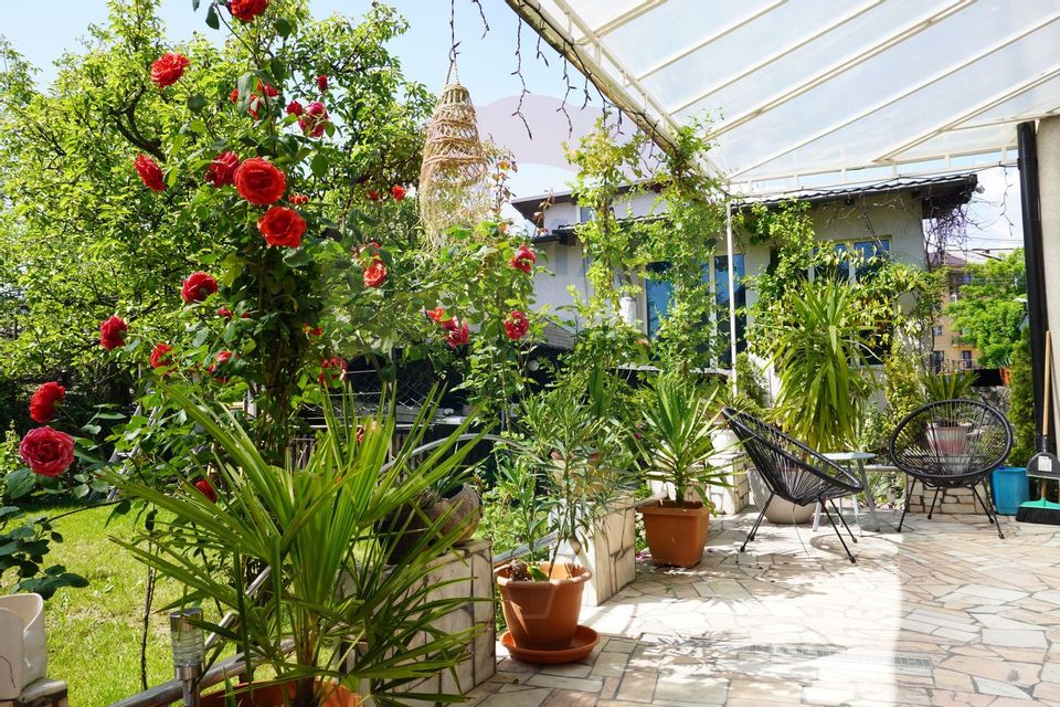 9 room House / Villa for sale, Central area