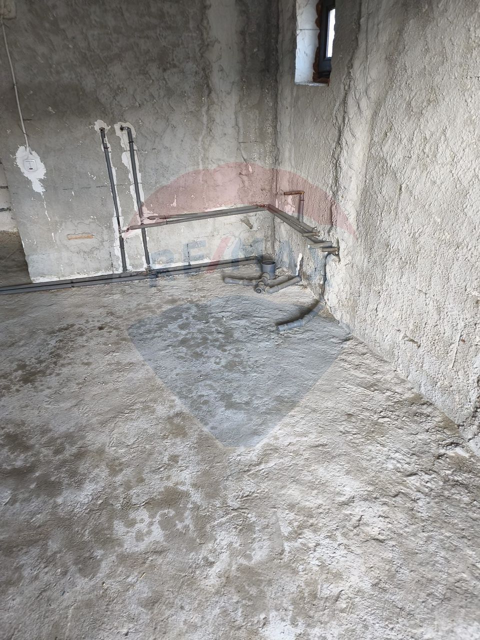 5 room House / Villa for sale, Poiana Tapului area