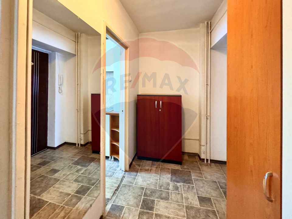 Apartament decomandat cu 1 cameră de vânzare în zona Piața Mărăști