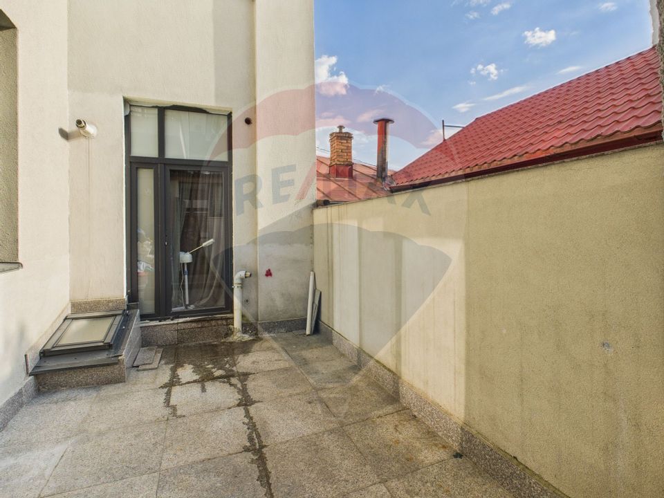 3 room Apartment for sale, Damaroaia area