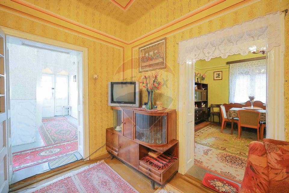 De vânzare Casā + Teren 2685 mp Intravilan, Betfia, Bihor