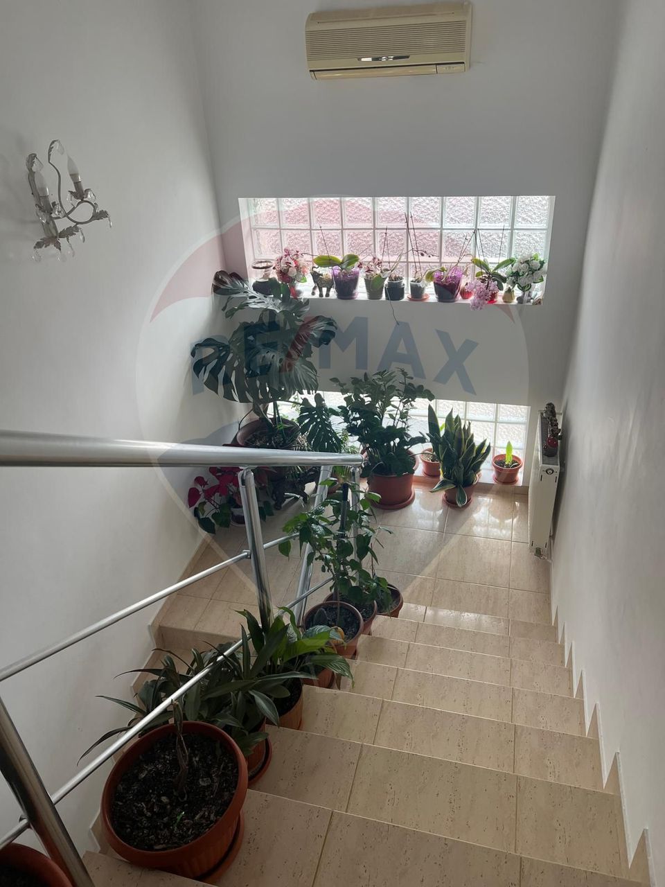 3 room House / Villa for sale, Tabacari area