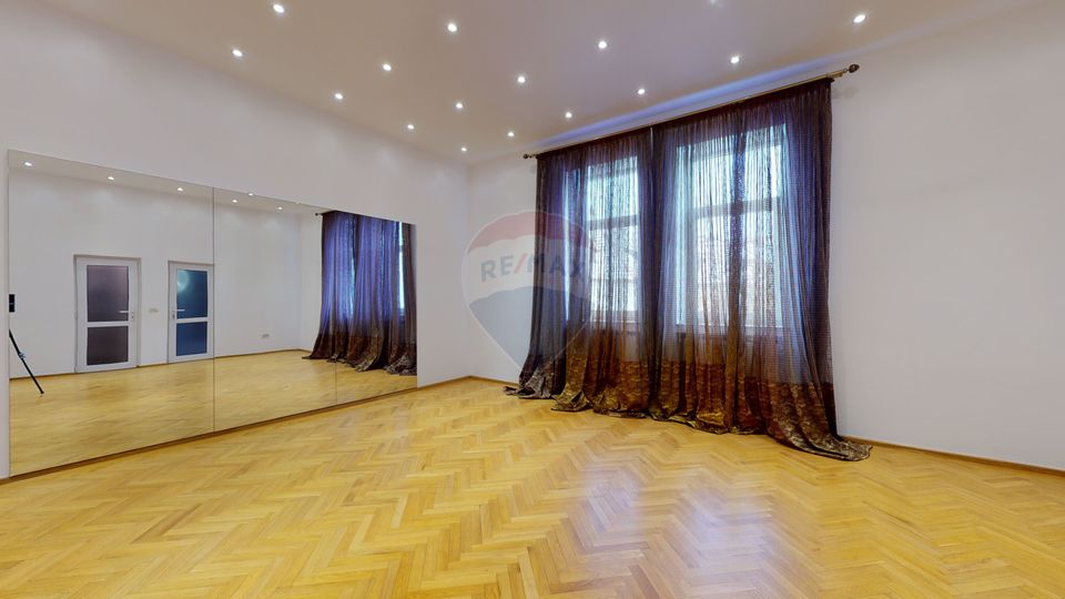 RENTED !! Rent representative offices, downtown, Brasov.