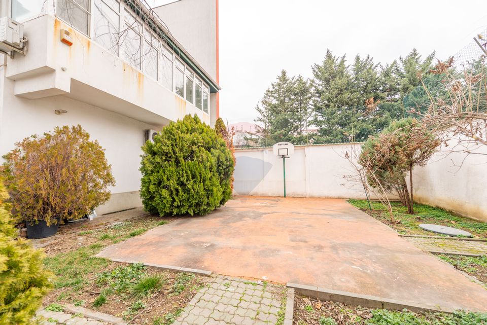 Apartment 3-4 rooms, ground floor villa 2009 Mosilor subway Obor