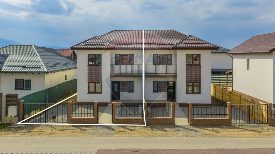 4 room House / Villa for sale