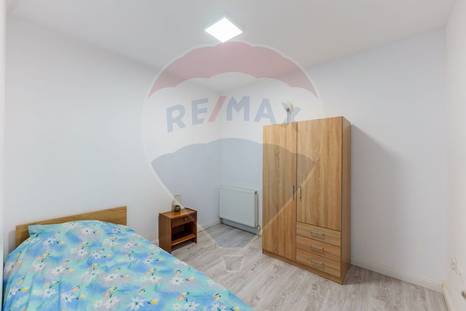 Apartament trei camere la Ared Uta