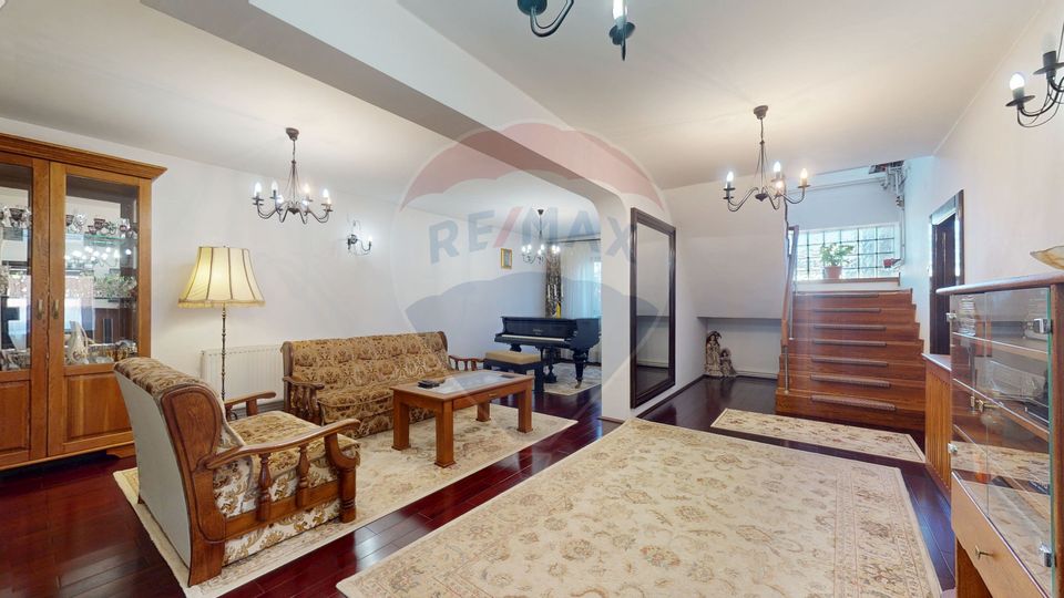 Casa de vanzareÂ  | Potential business| Tractorul – Brașov