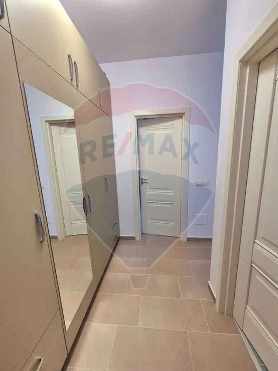 Apartament de închiriat cu o cameră Zona Nicolina