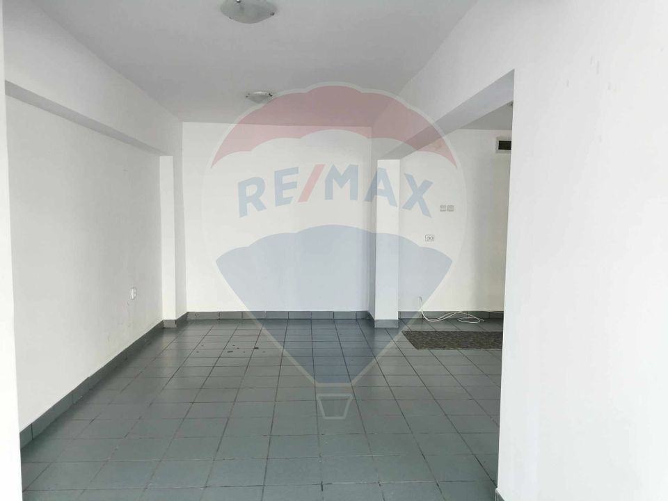 48.43sq.m Commercial Space for rent, Micro 14 area
