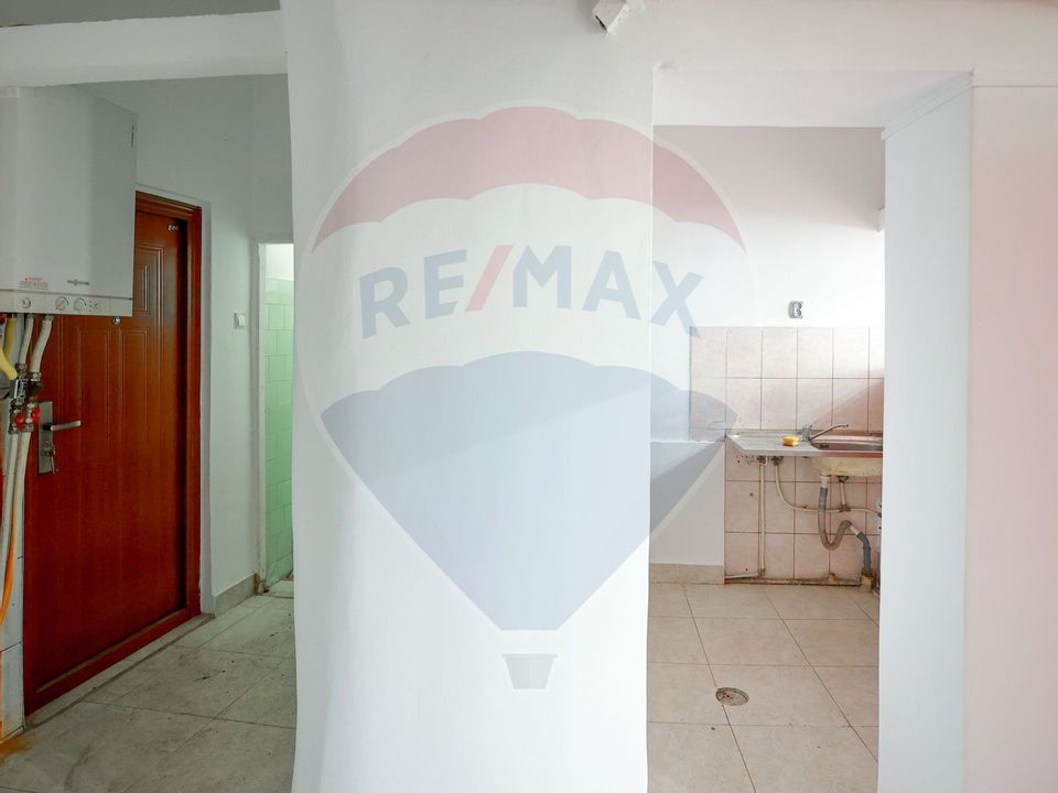 160sq.m Commercial Space for rent, Ultracentral area