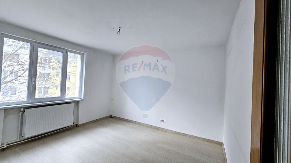 Apartament 4 Camere Precista