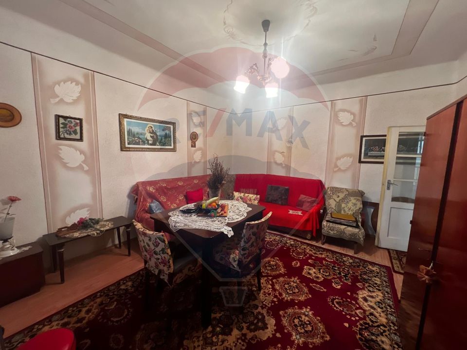 Casă cu centrala teren 1112 mp teren zona Gai