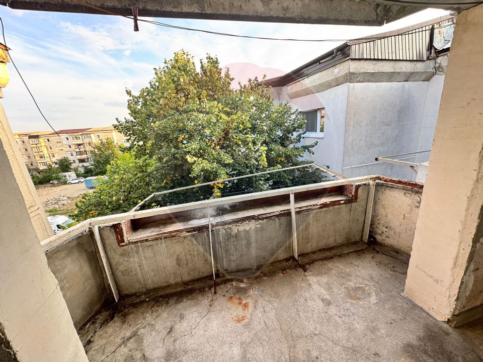 Apartament de vanzare, cu 3 camere decomandat  ZONA NORD