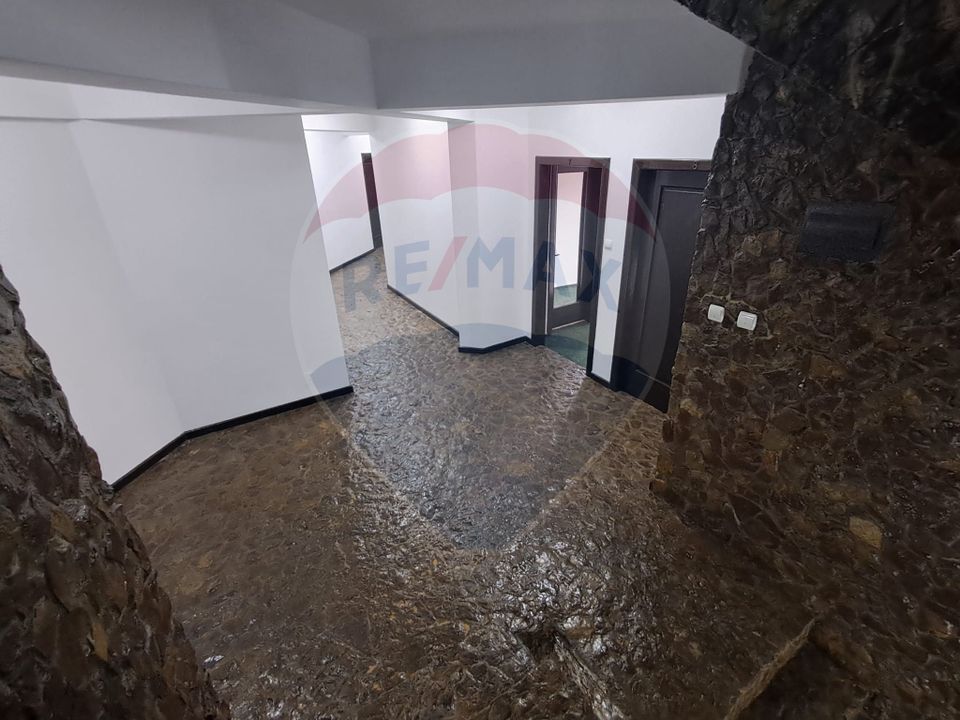 16 room Hotel / Pension for sale