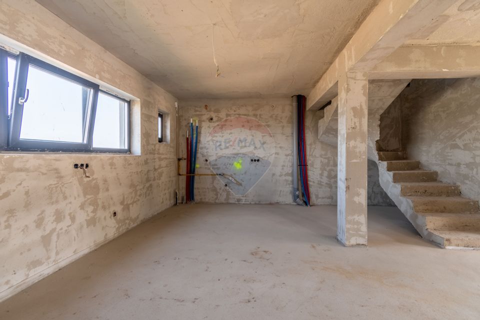 4 room House / Villa for sale