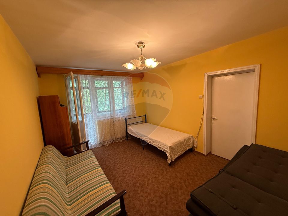 2 camere etaj 1 din 4, Calea Bucuresti,  Rotonda