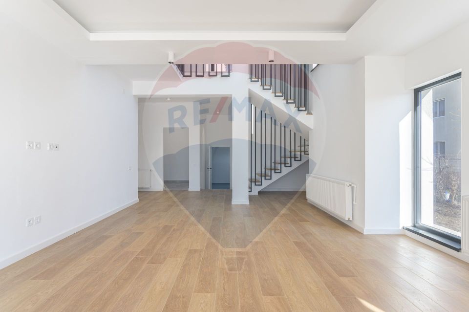 Vilă superba Cernica | vedere la padure si lac | finisaje moderne