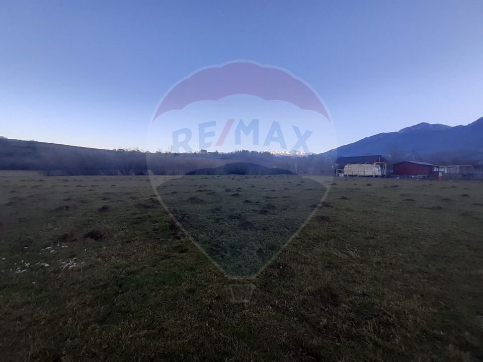 Teren 1,404mp Zarnesti / Strada FN