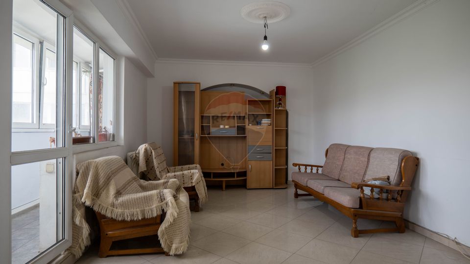 Oferta - vanzare apartament 4 camere decomandat, metrou Obor