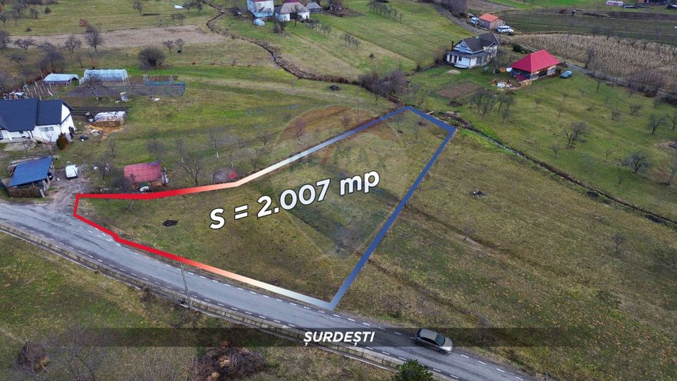 Teren intravilan de vanzare Șurdești