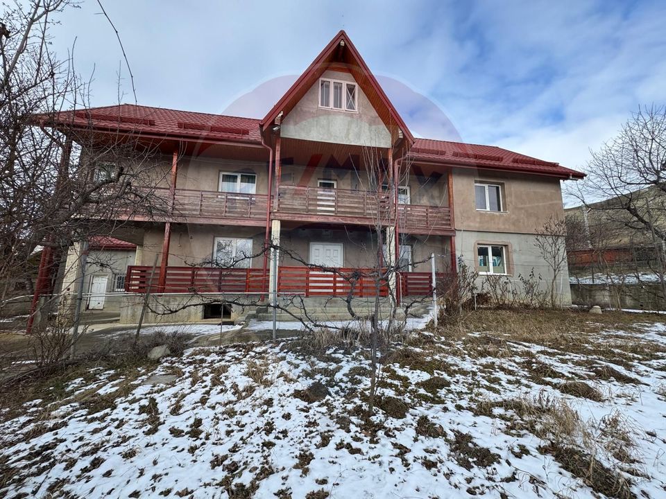 6 room House / Villa for sale, Darmanesti area