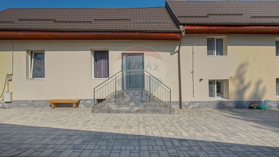 6 room House / Villa for sale