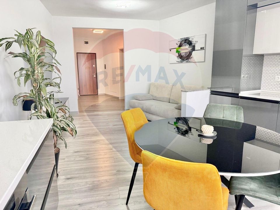 De închiriat apartament cu 3 camere , Zona Oncea