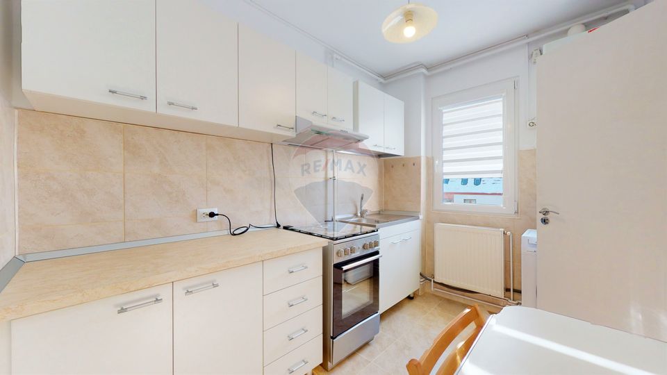 Închiriere apartament în Brașov, Bd. Saturn, prima închiriere