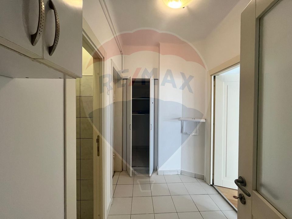Inchiriere apartament cu 6 camere decomandat/circular-Cismigiu