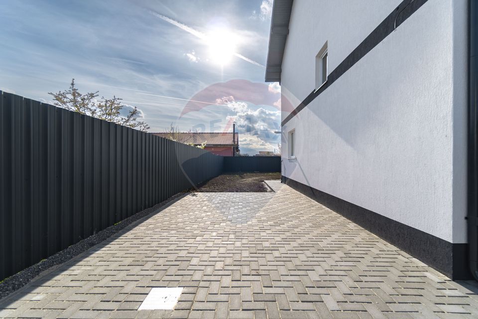 5 room House / Villa for sale