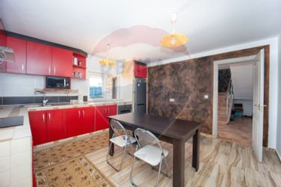 4 room House / Villa for sale