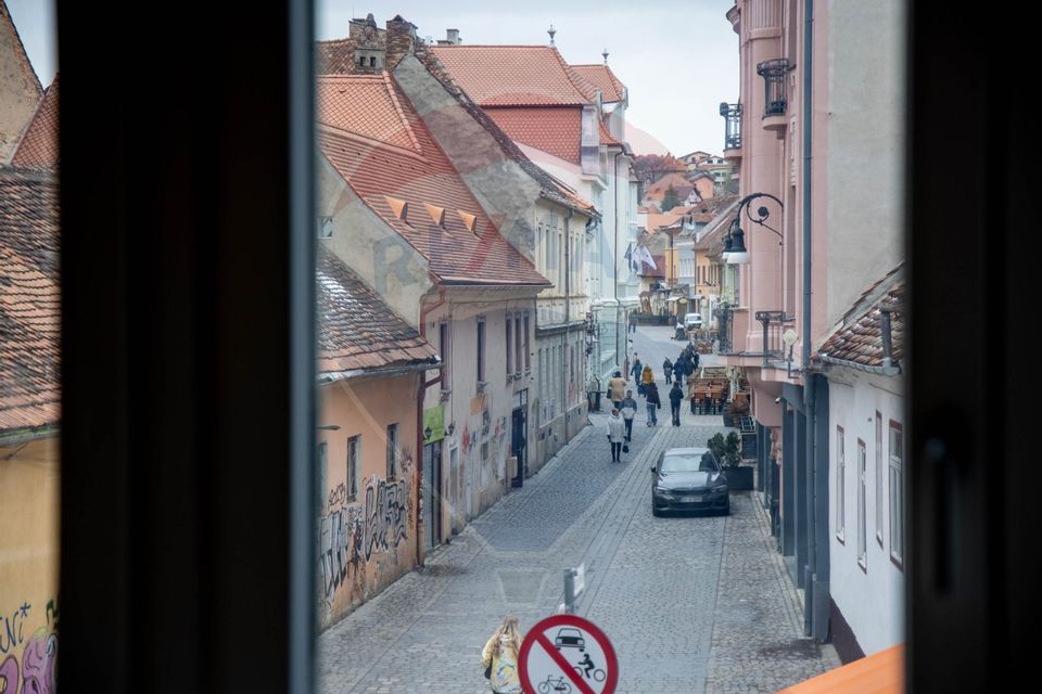 3 room Apartment for sale, Centrul Istoric area