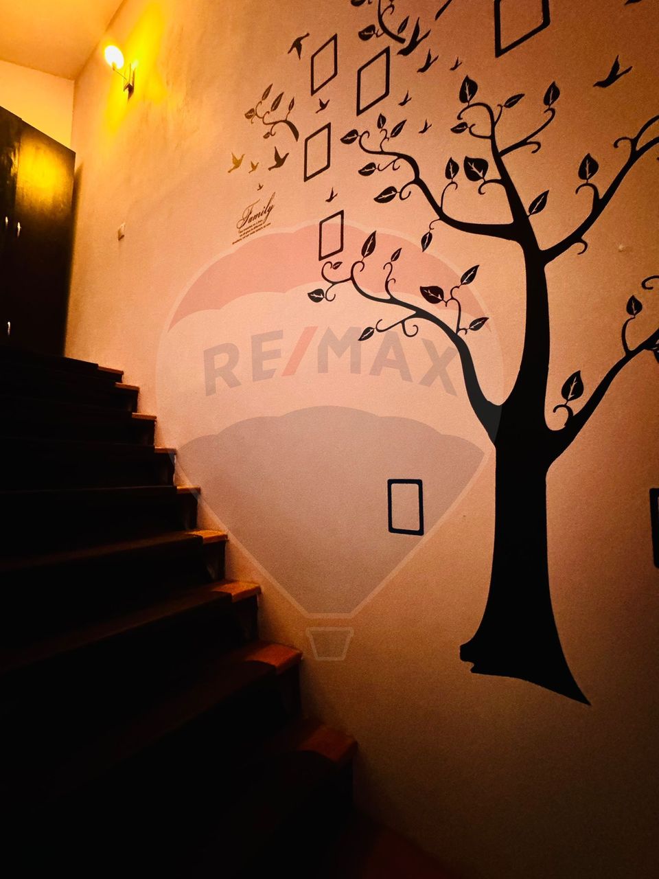 8 room House / Villa for sale, Vest area