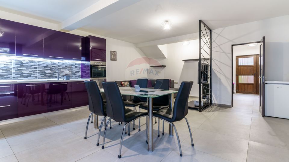 Duplex ultrafinisat 4 camere - la cheie, zona VIVO