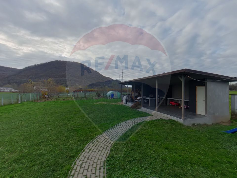 6 room House / Villa for sale, Est area