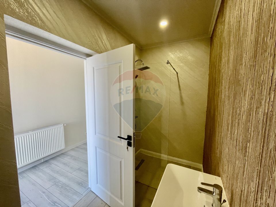 Casă / Vilă cu 3 camere de vânzare în zona Vest