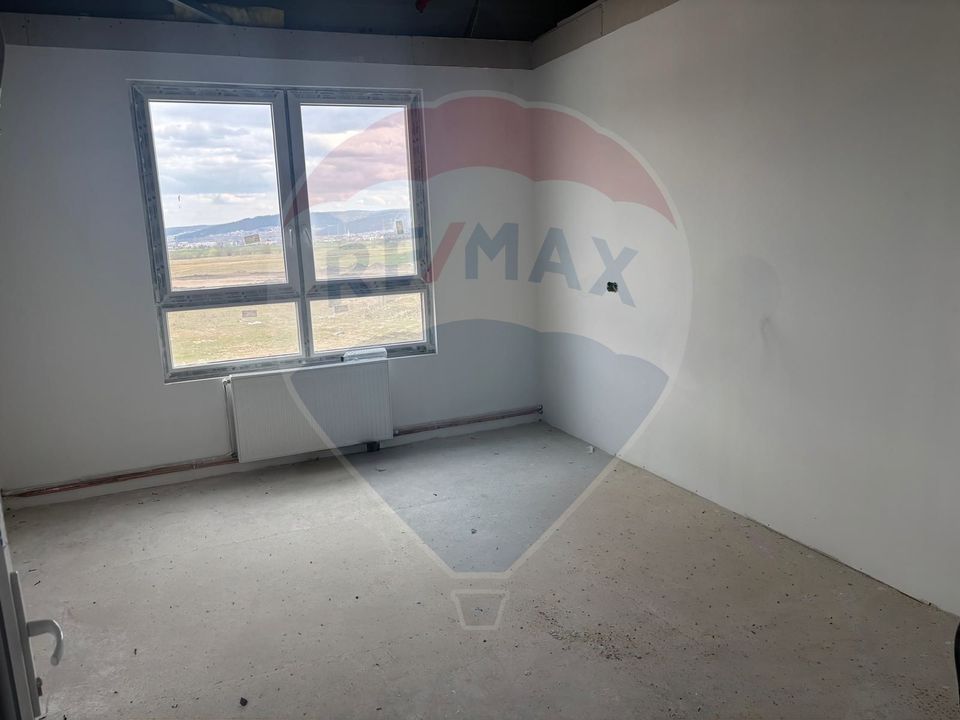 Hala moderna 1436 mp 2 rampe drive in H 10 m Luna de Sus