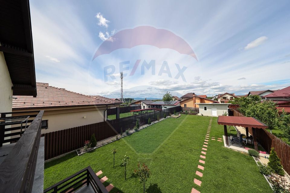 Casă modernă | mobilata complet| 4 camere- Sânpetru