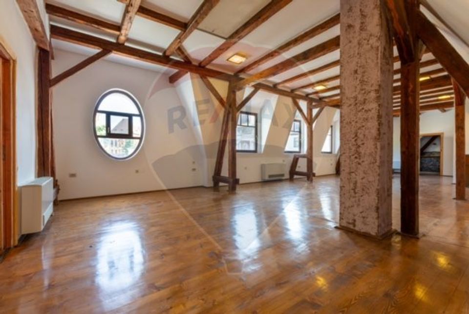 400sq.m Proprietate specială for sale, Ultracentral area