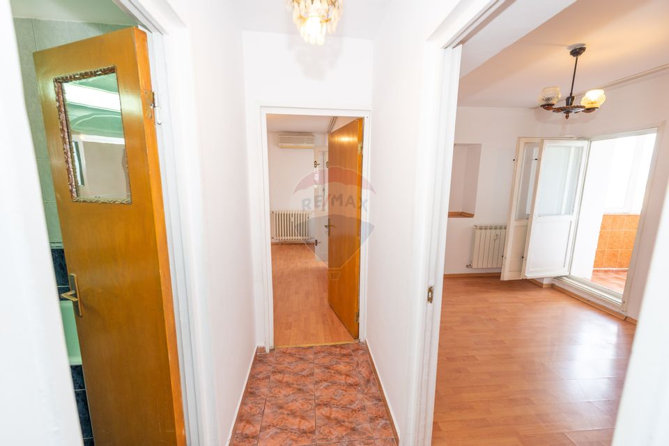 Apartament 3 camere de vanzare + boxa, Panduri, 4 balcoane